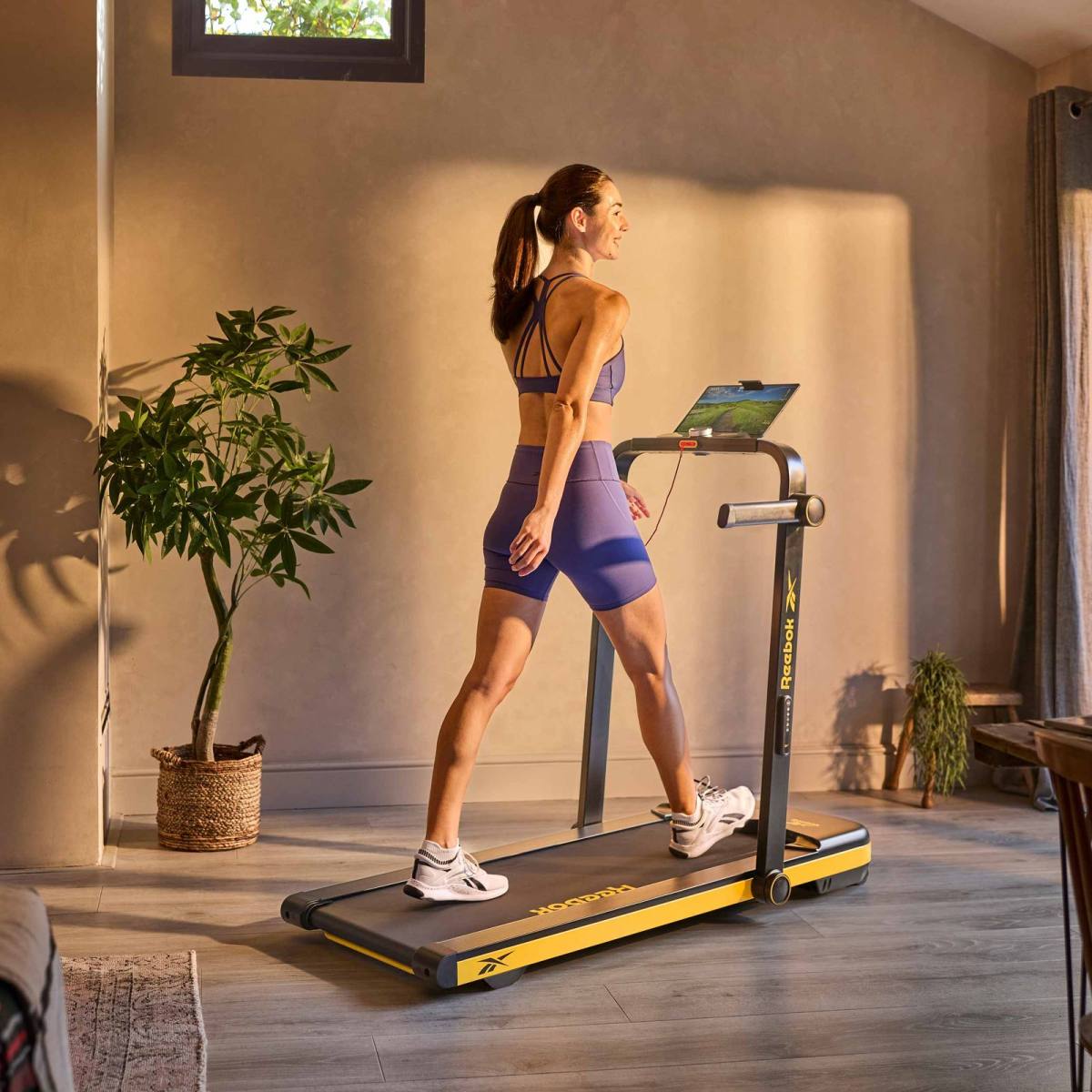 Reebok i-Run 4.5 Løbebånd – Kontor fitness, billede 2 hos ActiveNordic
