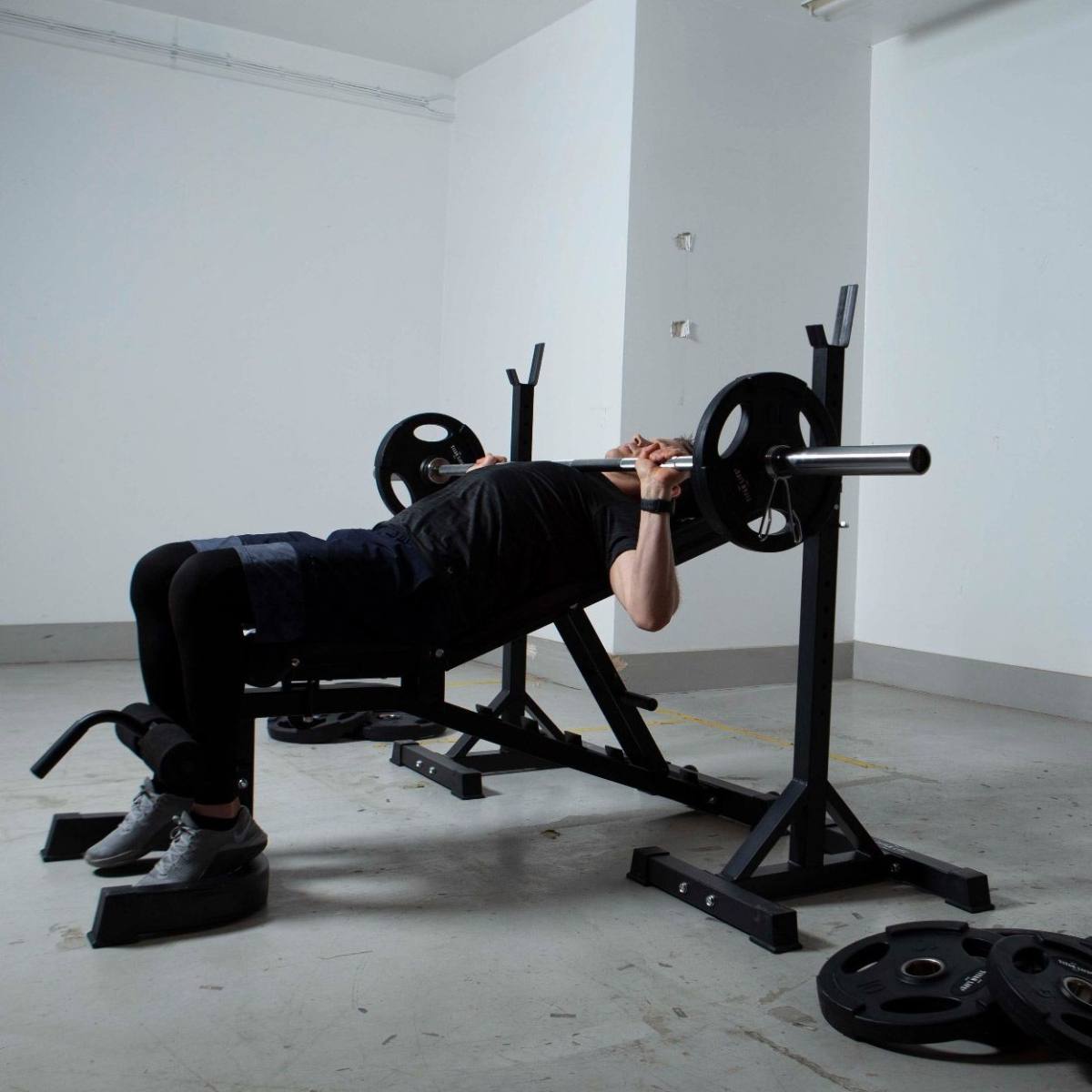 TITAN LIFE WEIGHT SET 100KG GARAGE GYM – Træningsbænk, billede 8 hos ActiveNordic