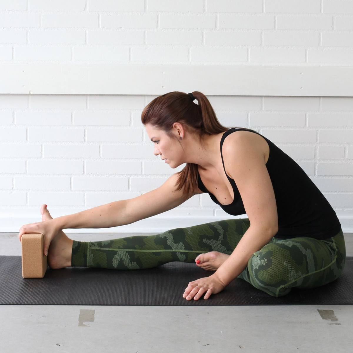 Odin Pakketilbud Yogamåtte + 2 stk Kork Yogablokke – Yogaudstyr & Redskaber, billede 7 hos ActiveNordic