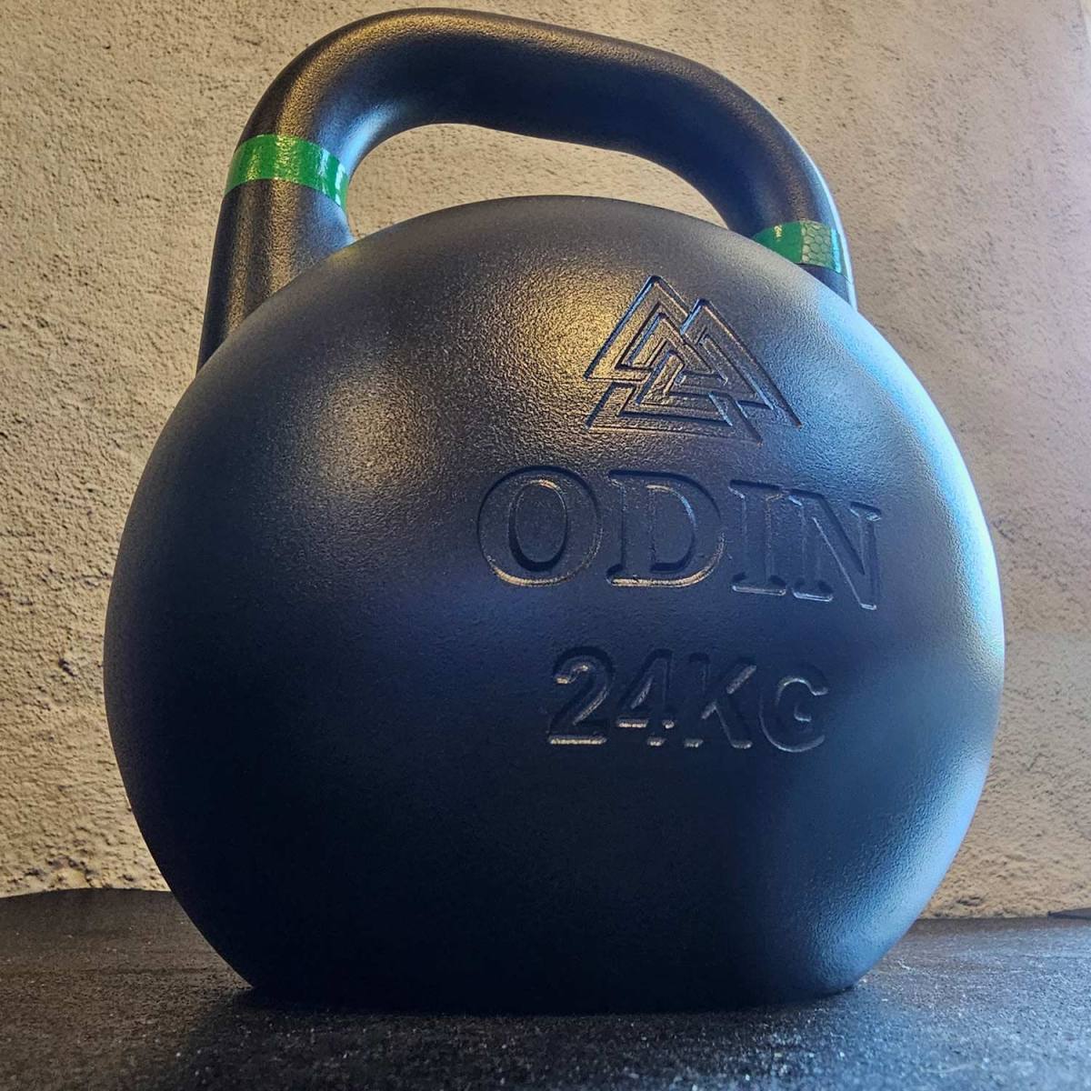 Odin Competition Black Kettlebell 24kg, billede 8 hos ActiveNordic