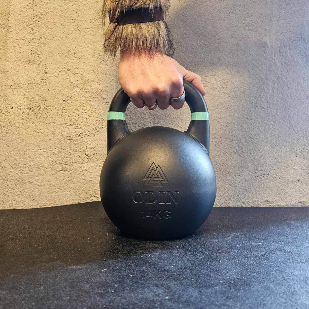 Odin Competition Black Kettlebell 14kg, billede 10 hos ActiveNordic