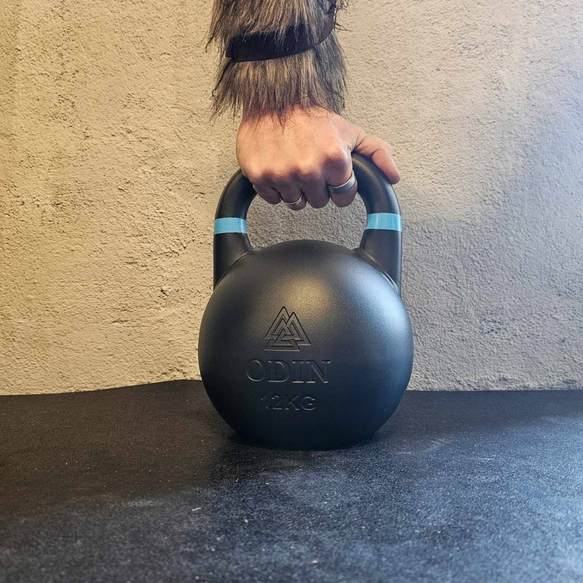 Odin Competition Black Kettlebell 12kg, billede 5 hos ActiveNordic