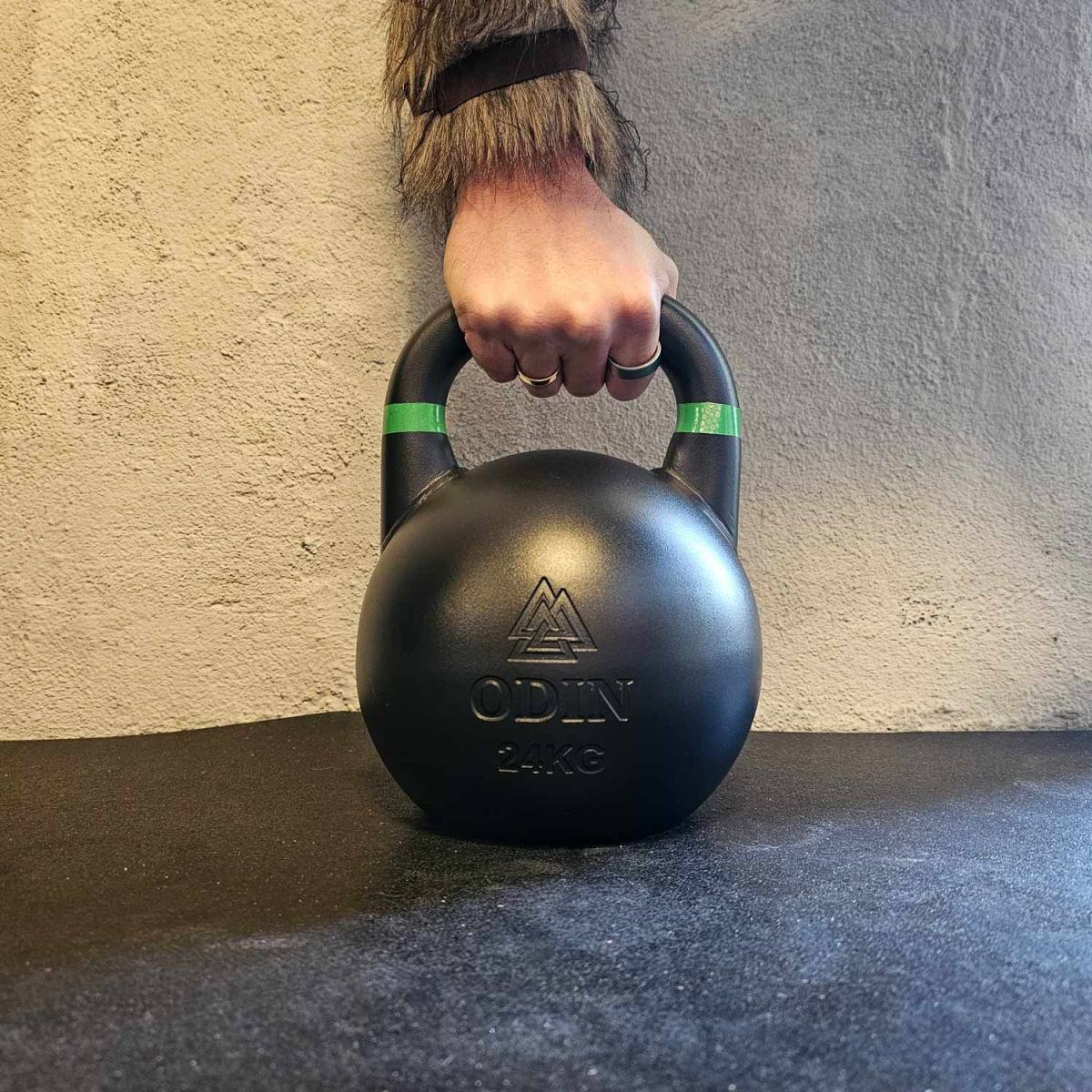 Odin Competition Black Kettlebell 24kg, billede 10 hos ActiveNordic