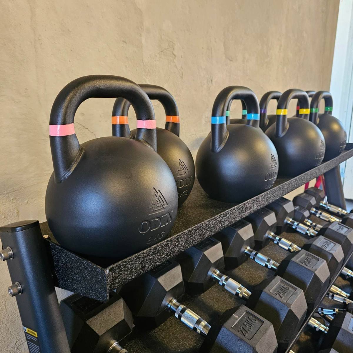 Odin Competition Black Kettlebell 32kg, billede 6 hos ActiveNordic