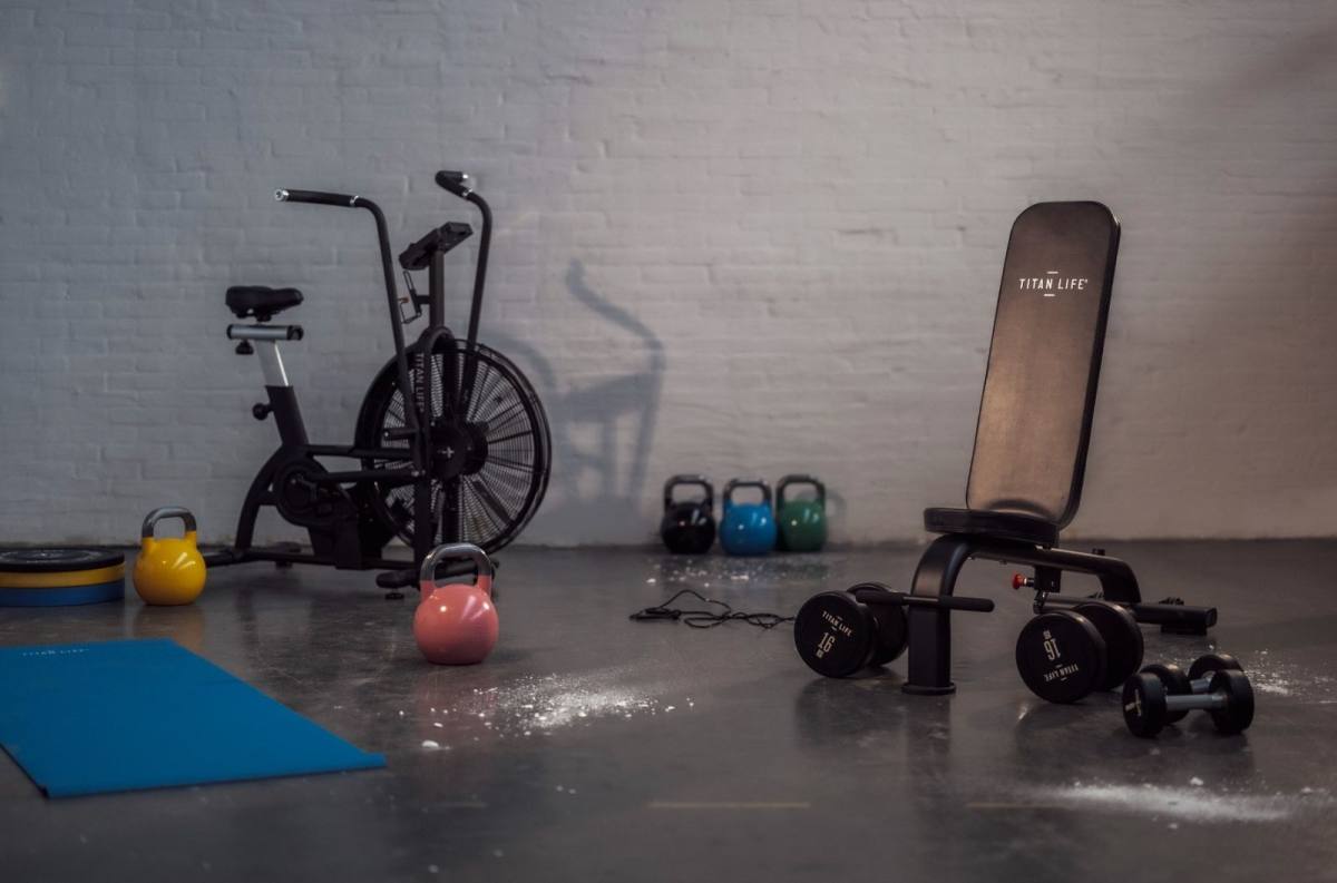 TITAN LIFE Basic Justerbar Træningsbænk, billede 8 hos ActiveNordic