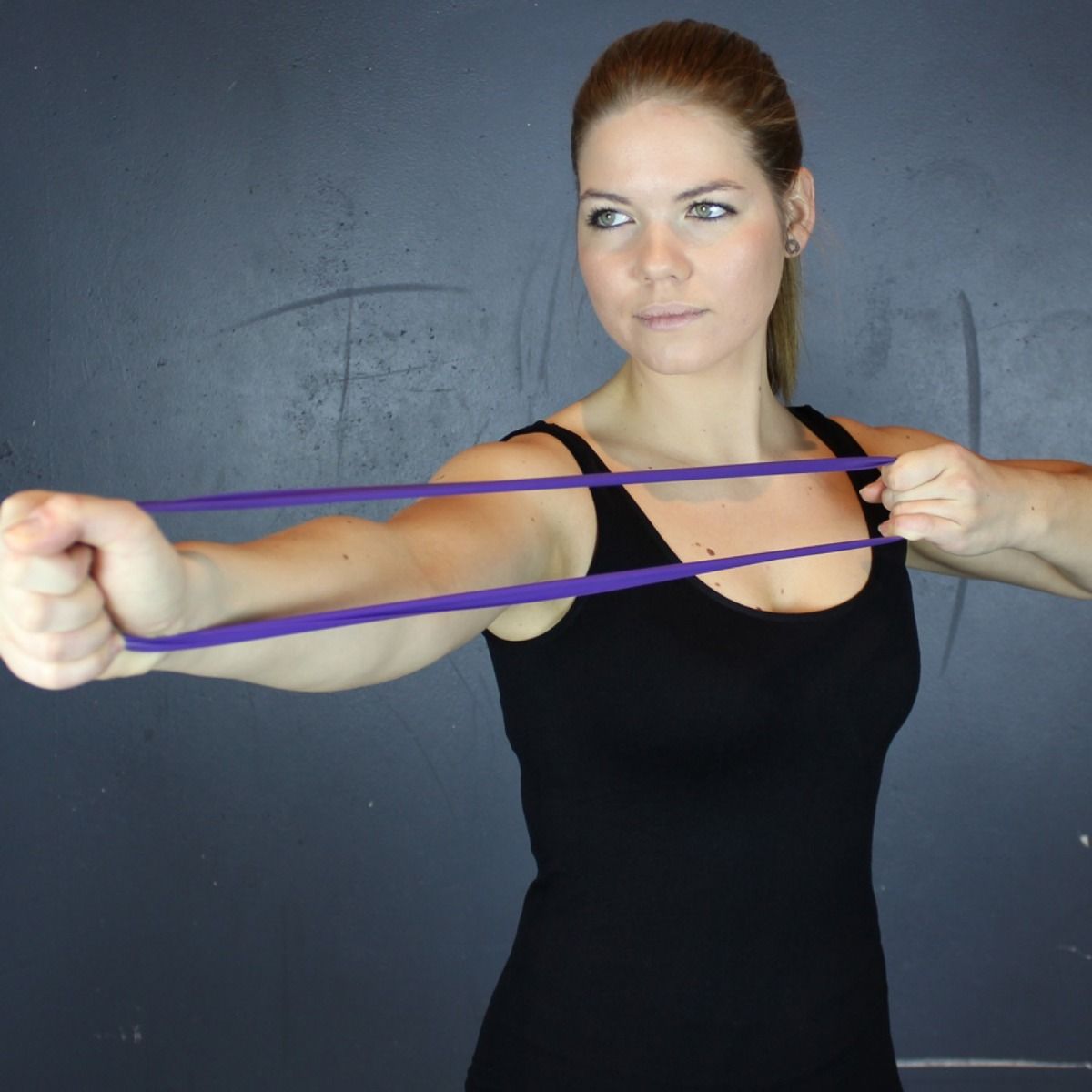 Odin Træningselastik Fitness Elastik Level 2 Lilla Medium, billede 4 hos ActiveNordic