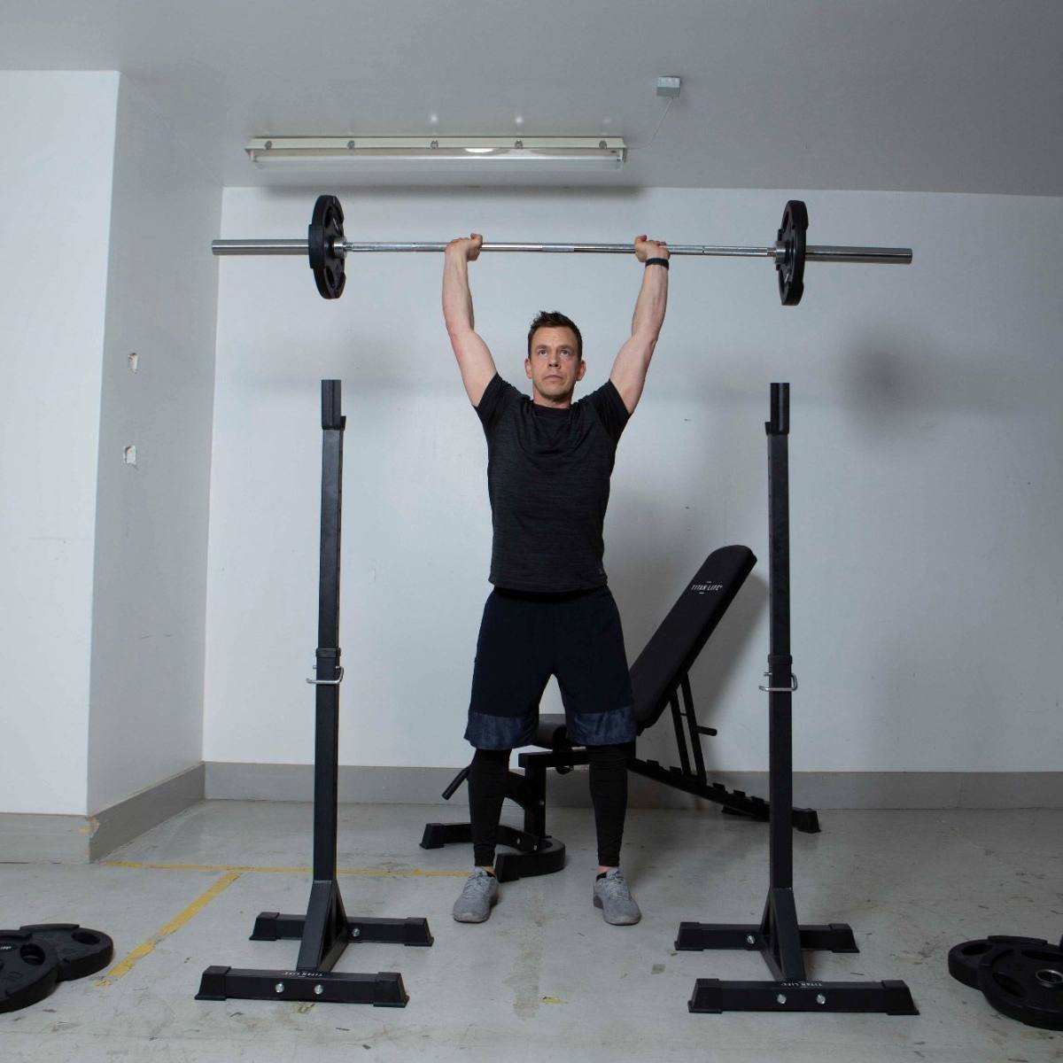TITAN LIFE WEIGHT SET 100KG GARAGE GYM – Træningsbænk, billede 4 hos ActiveNordic