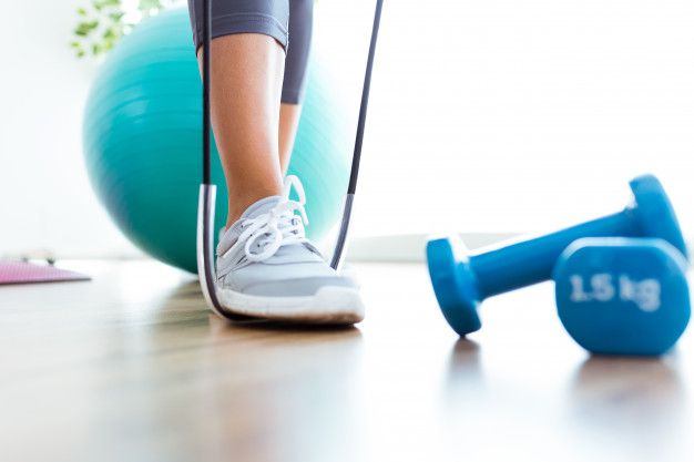 TITAN LIFE Resistance Tube Træningselastik - Medium , billede 2 hos ActiveNordic