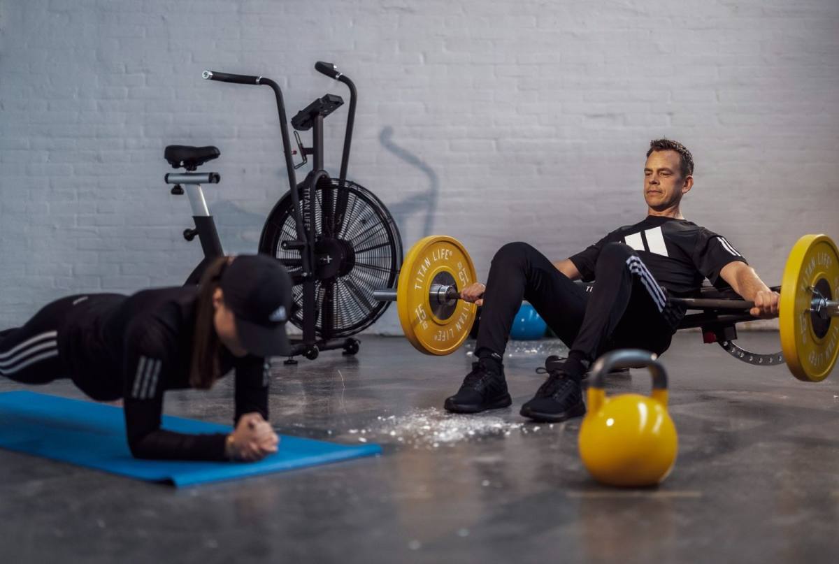 TITAN LIFE Basic Justerbar Træningsbænk, billede 9 hos ActiveNordic