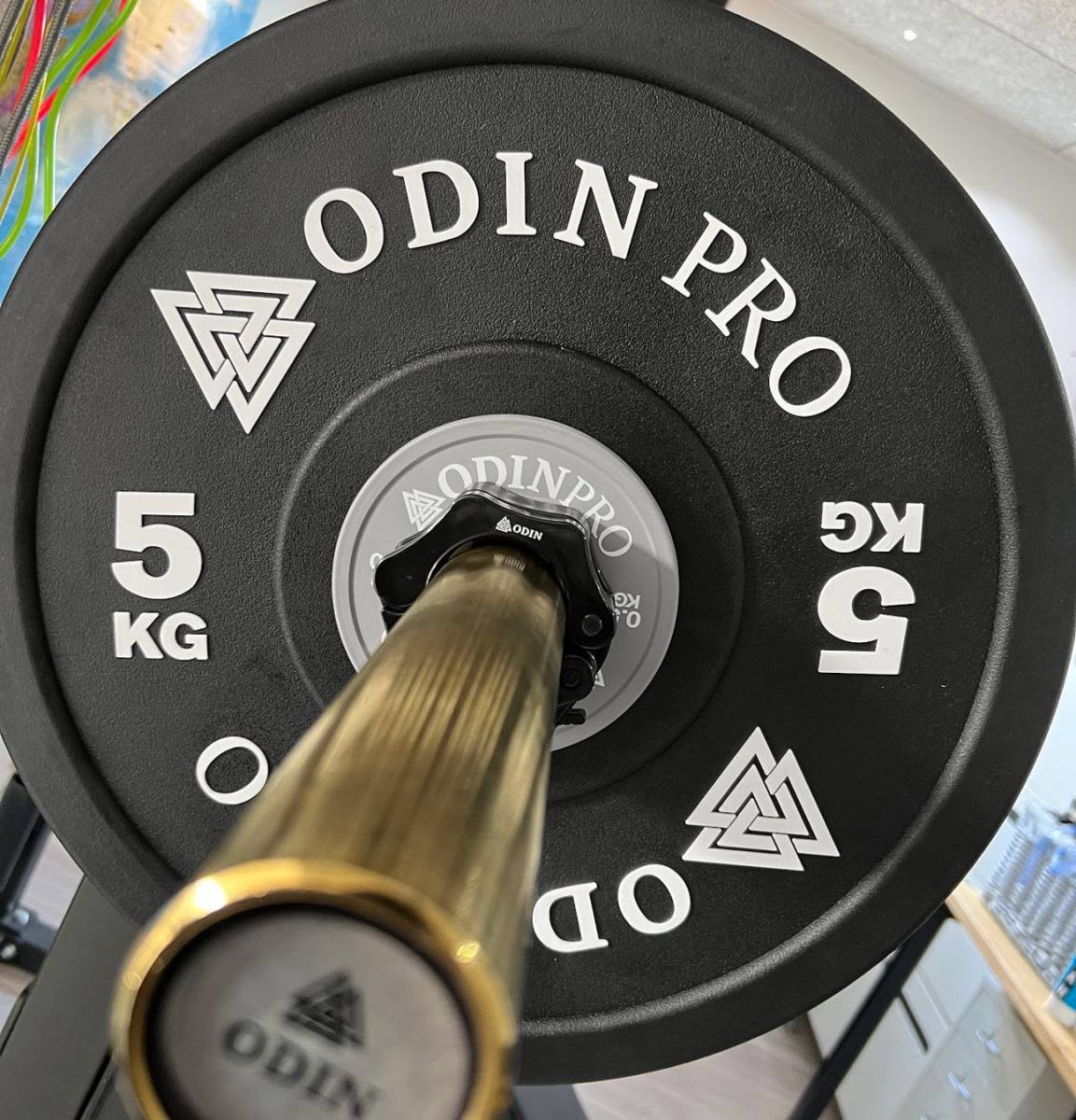 Odin Olympic Vægtstang 220 cm, 20kg, 50mm, GOLD, billede 2 hos ActiveNordic